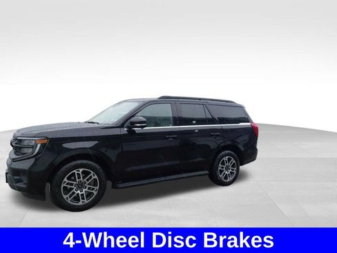 Used 2025 Ford Expedition Active AWD/4WD image 16