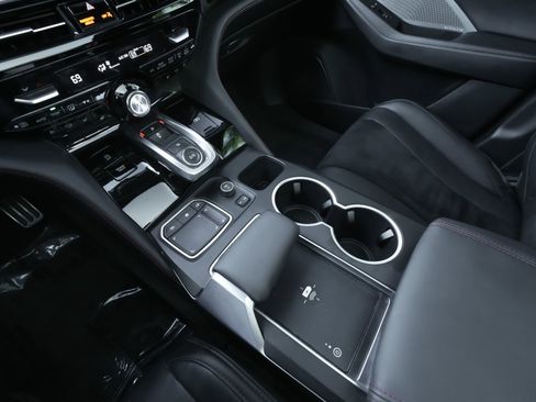 Used 2023 Acura MDX A-Spec image 11