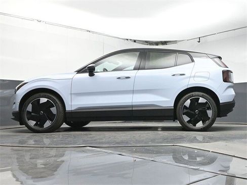 New 2025 Volvo EX30 Ultra w/ Climate Package image 32