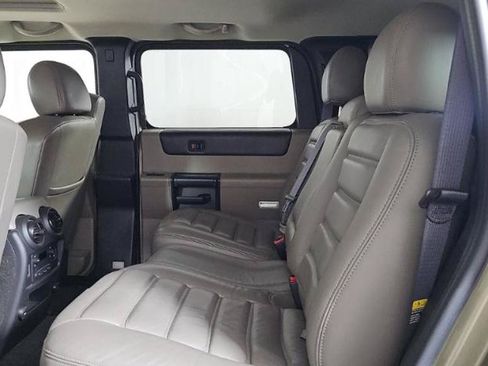 Used 2005 HUMMER H2 w/ Preferred Equipment Group AWD/4WD image 13