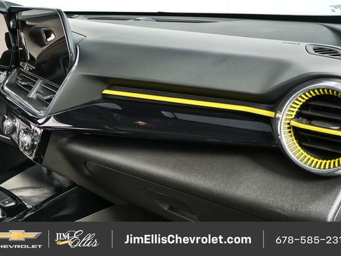 Used 2025 Chevrolet Trax ACTIV w/ Sunroof Package FWD image 23