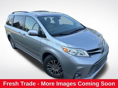 Used 2018 Toyota Sienna XLE Premium