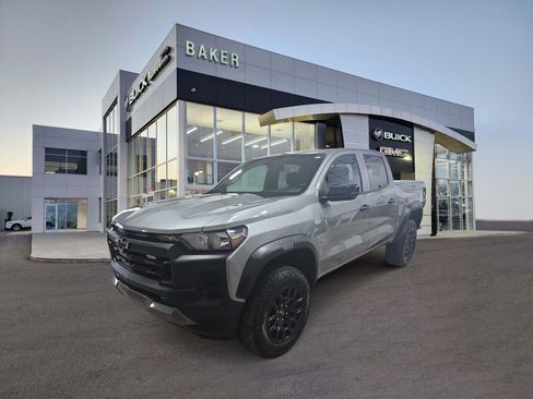 Used 2023 Chevrolet Colorado Trail Boss w/ Technology Package image 1