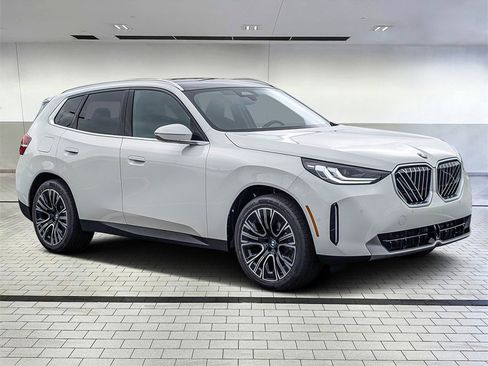 Used 2025 BMW X3 xDrive30i w/ Convenience Package image 7