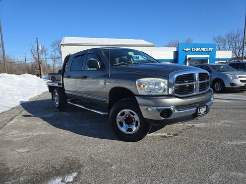 Used 2007 Dodge Ram 2500 Truck SLT image 3