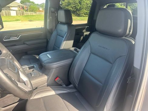 Used 2025 GMC Sierra 2500 Denali AWD/4WD image 10