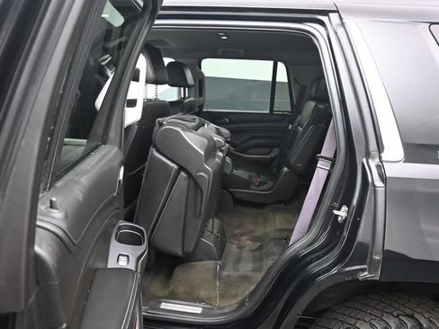 Used 2017 Chevrolet Tahoe LT w/ LT Midnight Edition AWD/4WD image 32