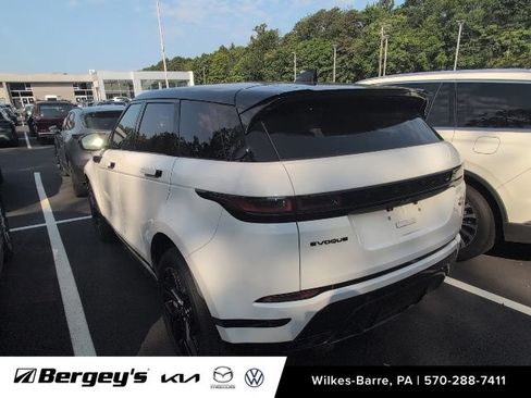 Used 2023 Land Rover Range Rover Evoque R-Dynamic S AWD/4WD image 13