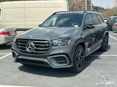 New 2026 Mercedes-Benz GLS 450 4MATIC image 3