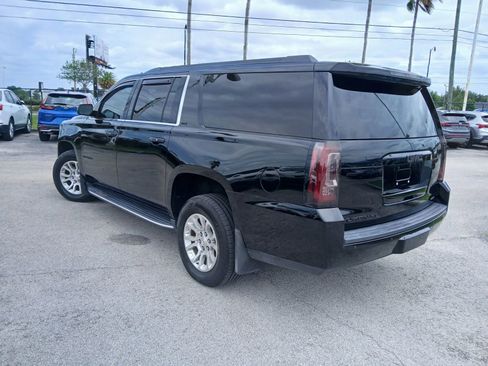 Used 2019 GMC Yukon XL SLT AWD/4WD image 4