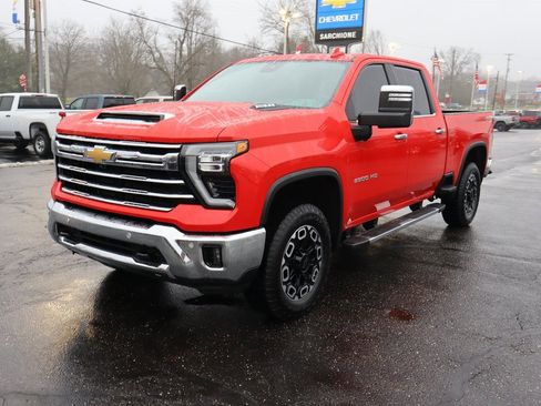 Used 2024 Chevrolet Silverado 2500 LTZ w/ LTZ Convenience Package image 27
