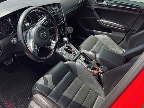 Used 2016 Volkswagen GTI Autobahn w/ Lighting Package (SEL) image 9