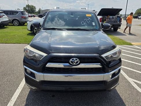 Used 2018 Toyota 4Runner Limited AWD/4WD image 2
