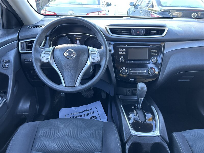 Used 2016 Nissan Rogue S AWD/4WD image 11