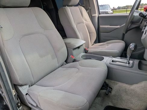 Used 2018 Nissan Frontier SV w/ Value Truck Package RWD image 29