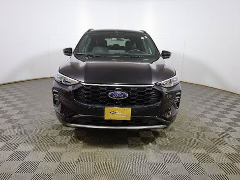 Certified 2025 Ford Escape ST-Line Elite w/ Premium Technology Package AWD/4WD image 4