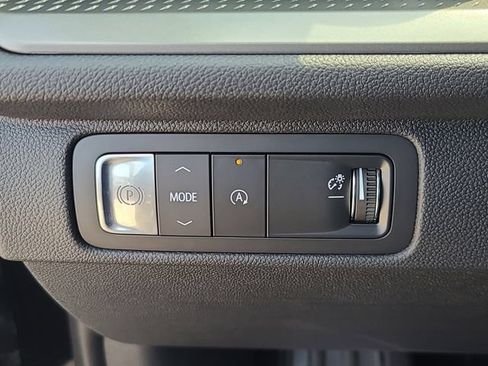 New 2026 Chevrolet Traverse LT FWD image 21