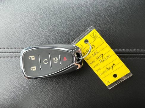 Used 2025 Chevrolet Malibu LT FWD image 27