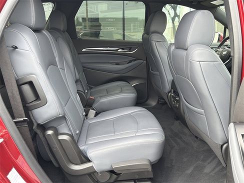 Used 2024 Buick Enclave Premium image 15