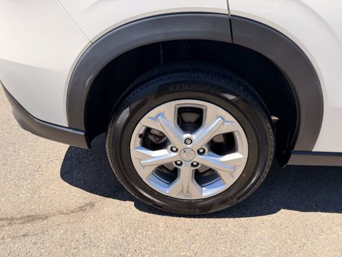 Used 2023 Honda HR-V LX image 9