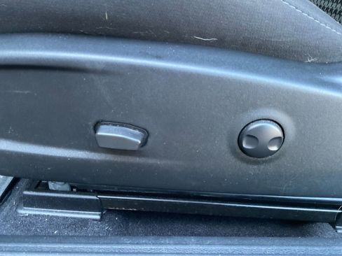 Used 2022 Dodge Challenger SXT w/ Blacktop Package image 30