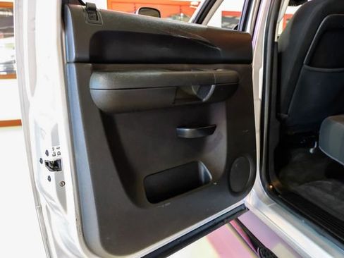 Used 2012 Chevrolet Silverado 2500 LT w/ Interior Plus Package image 40