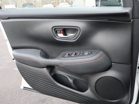 Certified 2024 Honda HR-V Sport image 29