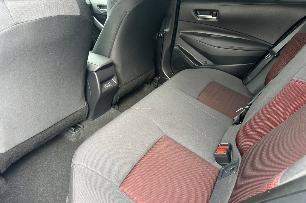 Used 2024 Toyota Corolla SE w/ SE Premium Package FWD image 12