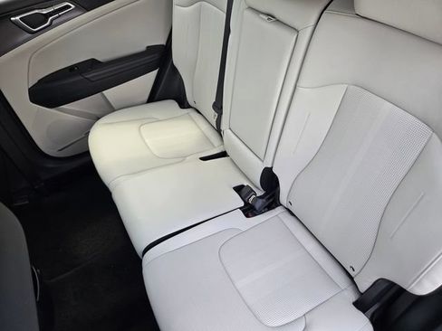 New 2026 Kia Sportage EX FWD image 18