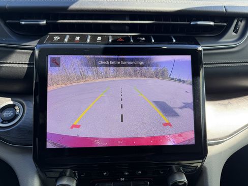 Used 2022 Jeep Grand Cherokee L Overland w/ Luxury Tech Group IV image 41