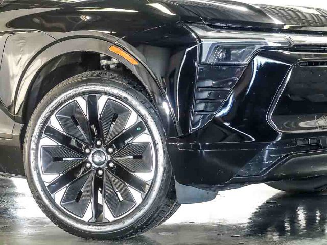 Certified 2024 Chevrolet Blazer EV RS AWD/4WD image 4