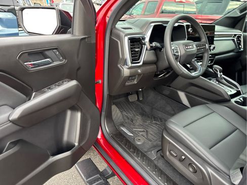 Certified 2026 GMC Canyon Elevation w/ Convenience Package image 7