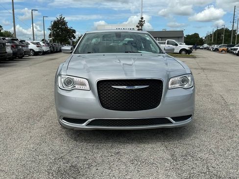 Used 2023 Chrysler 300 Touring RWD image 21