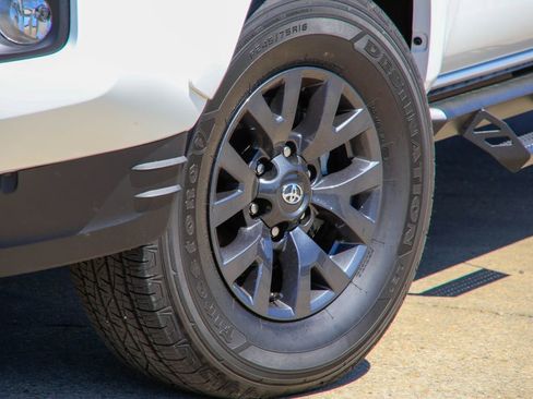 Used 2023 Toyota Tacoma SR5 image 27