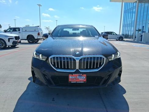 New 2026 BMW 530i w/ M Sport Package RWD image 2