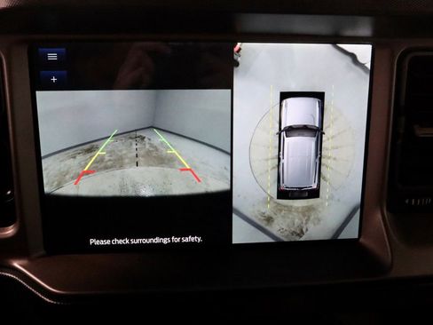 Used 2023 Ford Bronco Outer Banks image 2