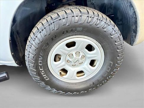 Used 2014 Nissan Xterra X AWD/4WD image 16