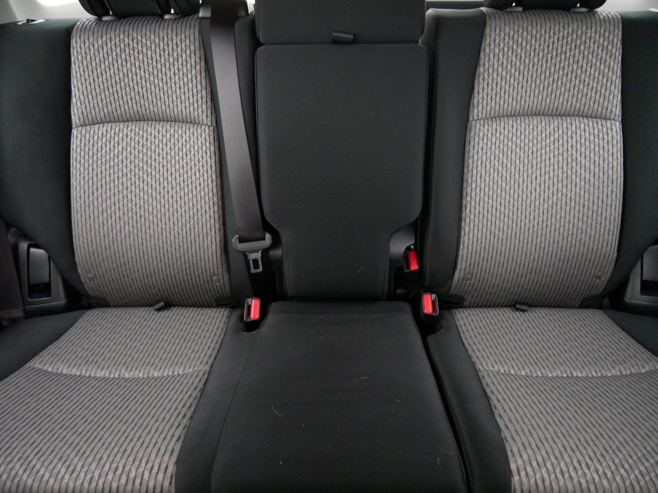 Used 2018 Toyota 4Runner SR5 w/ Convenience Package AWD/4WD image 13