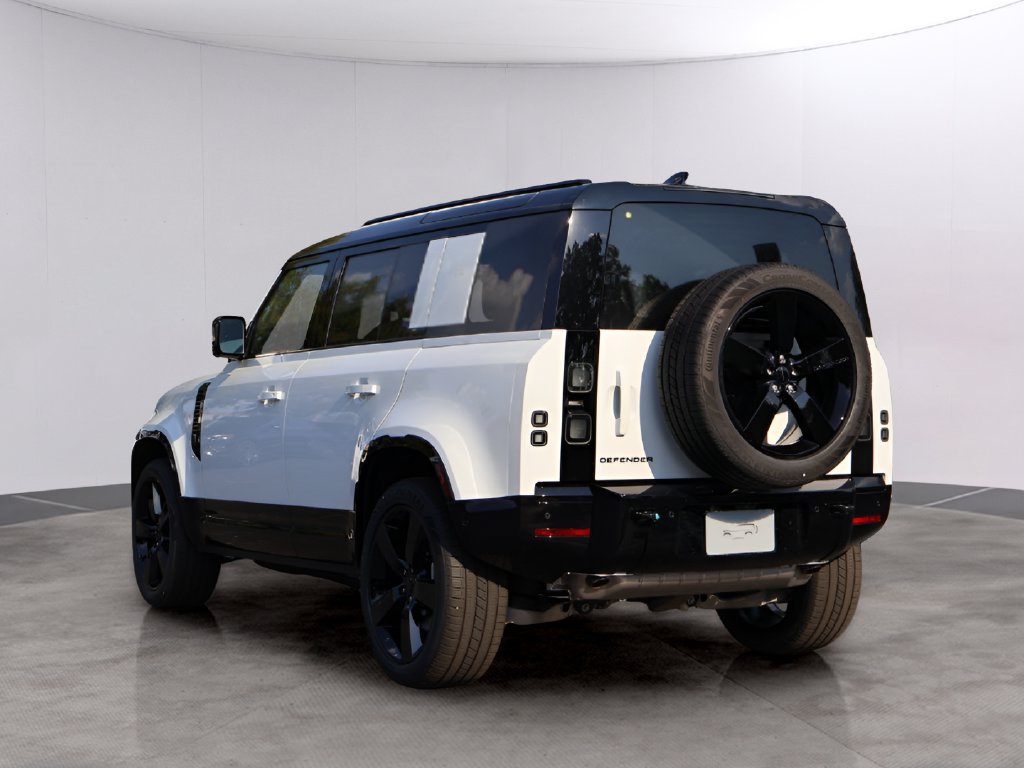 New 2026 Land Rover Defender 110 X-Dynamic SE AWD/4WD image 5