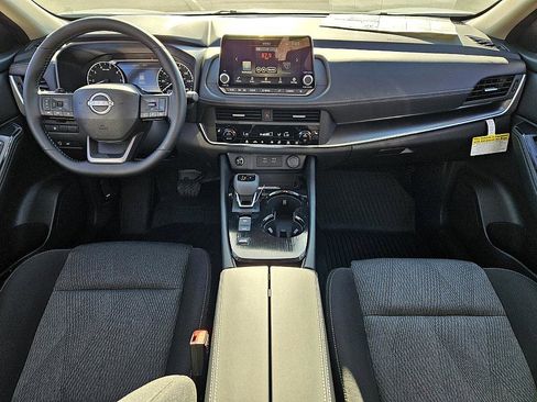 New 2026 Nissan Rogue SV image 10