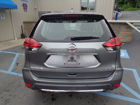 Used 2020 Nissan Rogue S image 4
