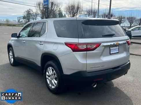 Used 2021 Chevrolet Traverse LS image 5