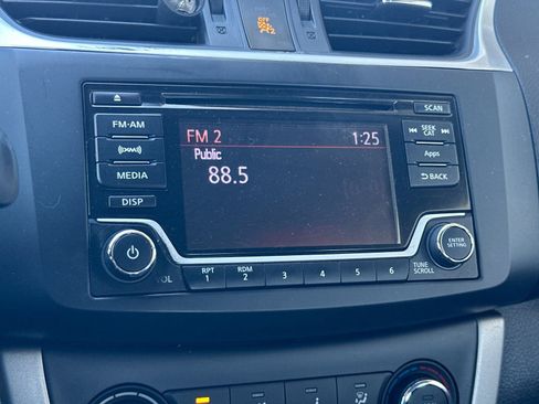 Used 2015 Nissan Sentra SV image 16