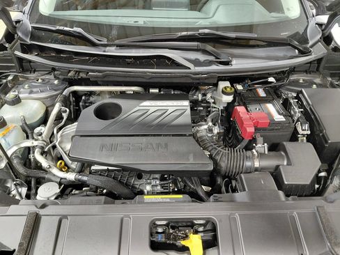 Used 2024 Nissan Rogue SV FWD image 18