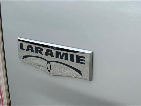 Used 2014 RAM 2500 Laramie w/ Protection Group image 10