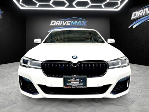 Used 2022 BMW 530i xDrive w/ M Sport Package AWD/4WD image 8