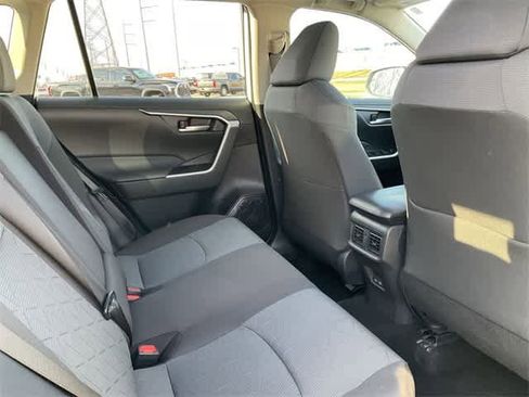 Used 2025 Toyota RAV4 XLE image 17