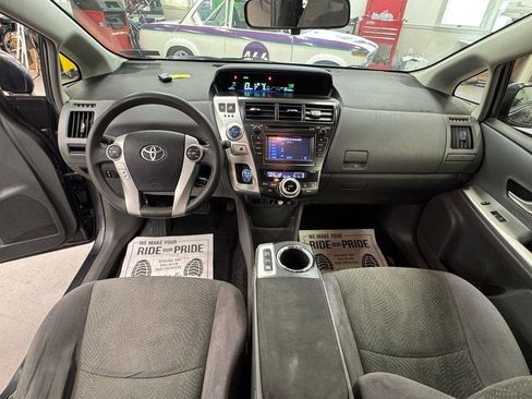 Used 2013 Toyota Prius V Two image 4