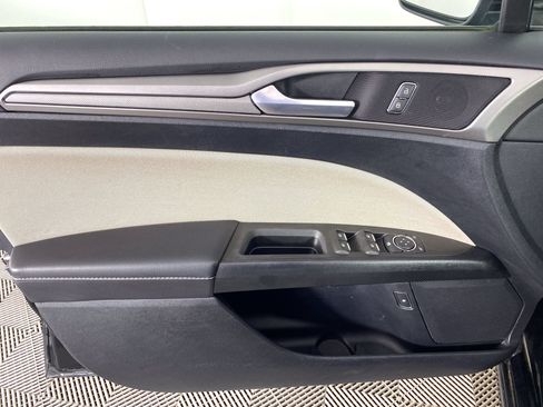 Used 2018 Ford Fusion S FWD image 12