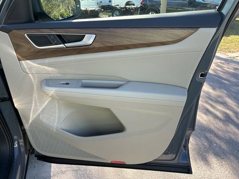 New 2026 Volkswagen Atlas SE image 43